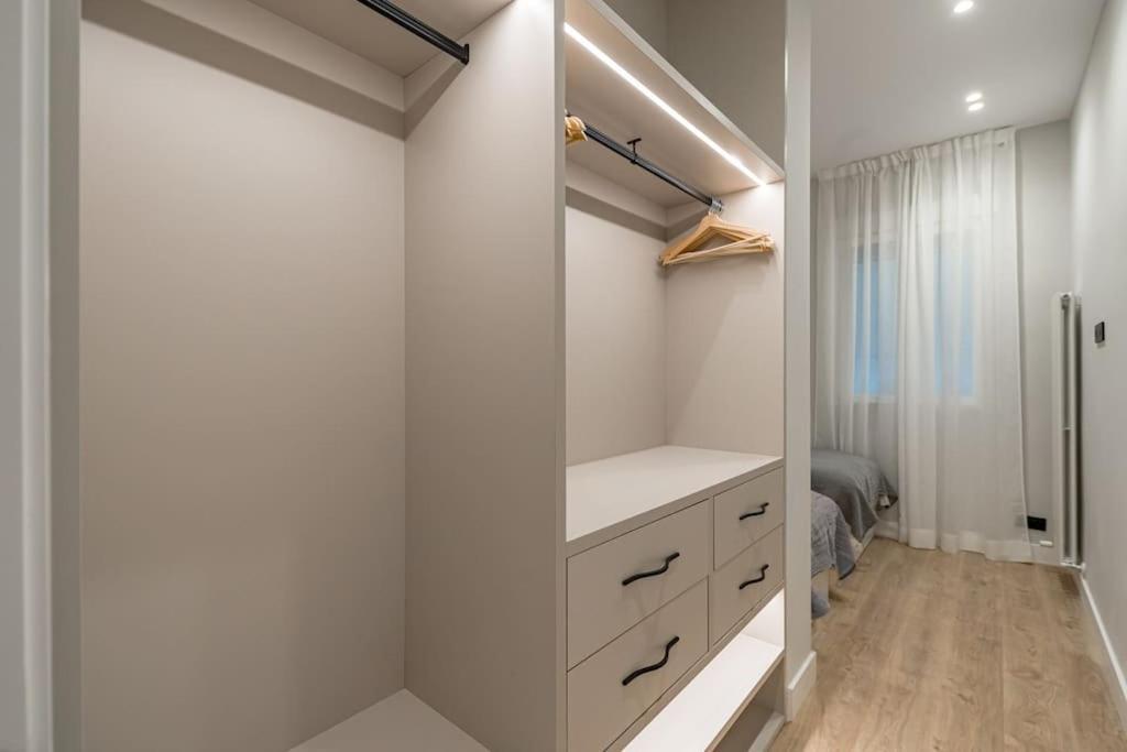 Centro XIII Calle De La Paz 2Br 2Bh Madrid Exteriör bild