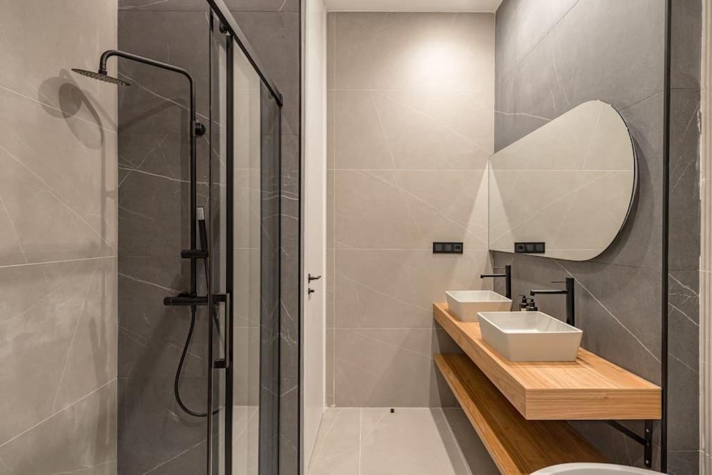 Centro XIII Calle De La Paz 2Br 2Bh Madrid Exteriör bild