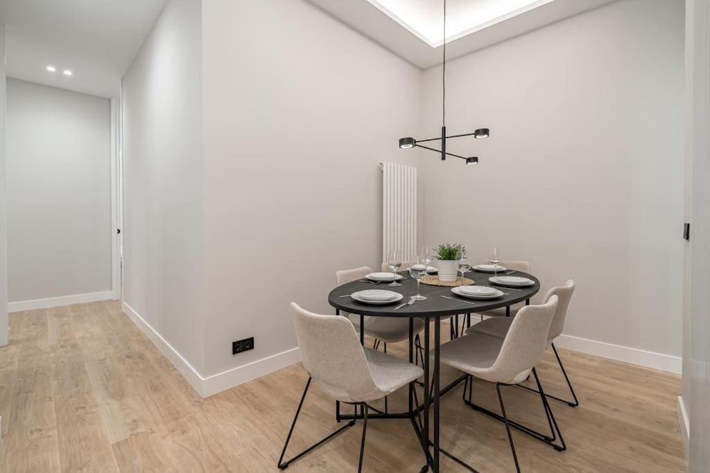 Centro XIII Calle De La Paz 2Br 2Bh Madrid Exteriör bild